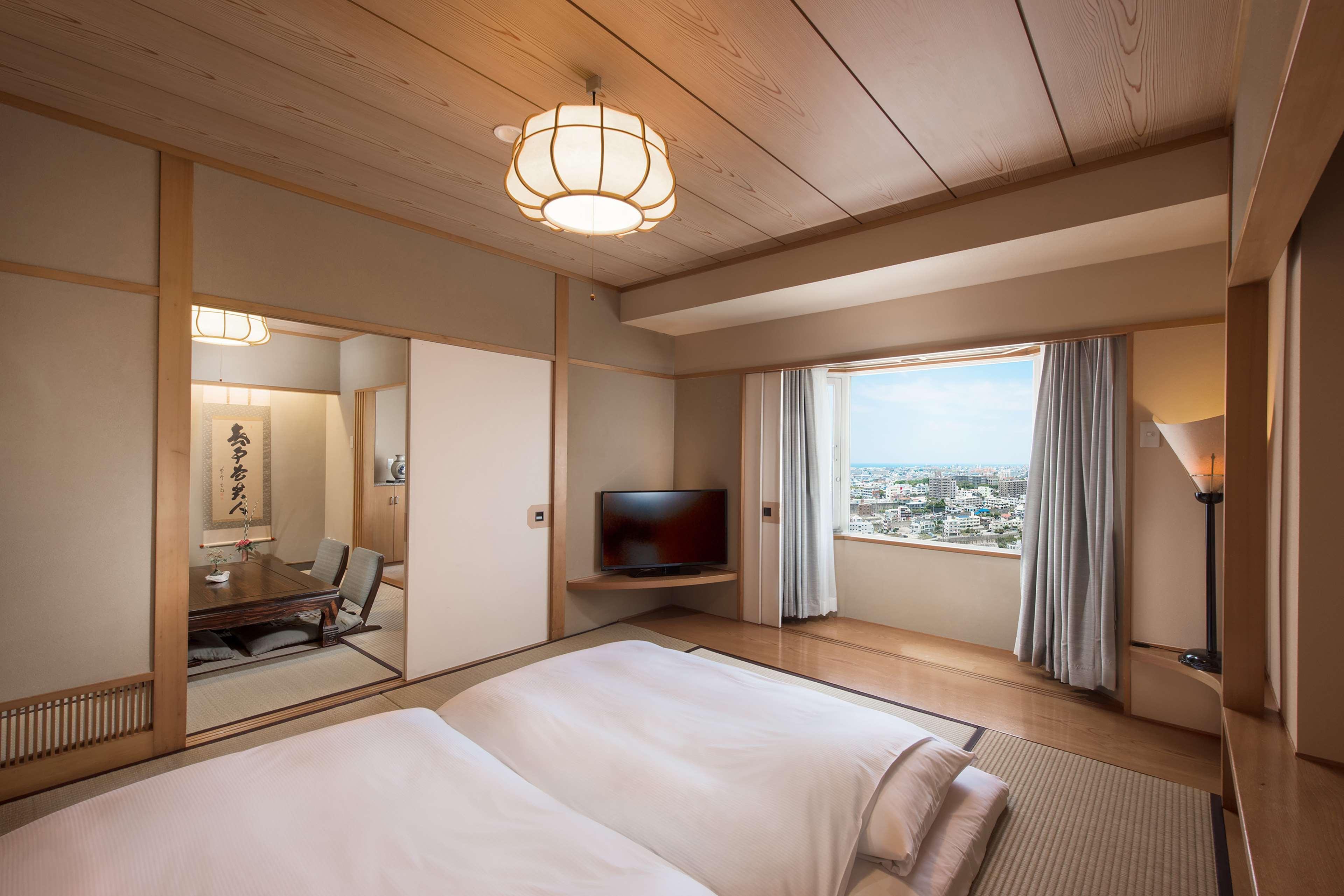 Doubletree By Hilton Naha Shuri Castle Exteriér fotografie