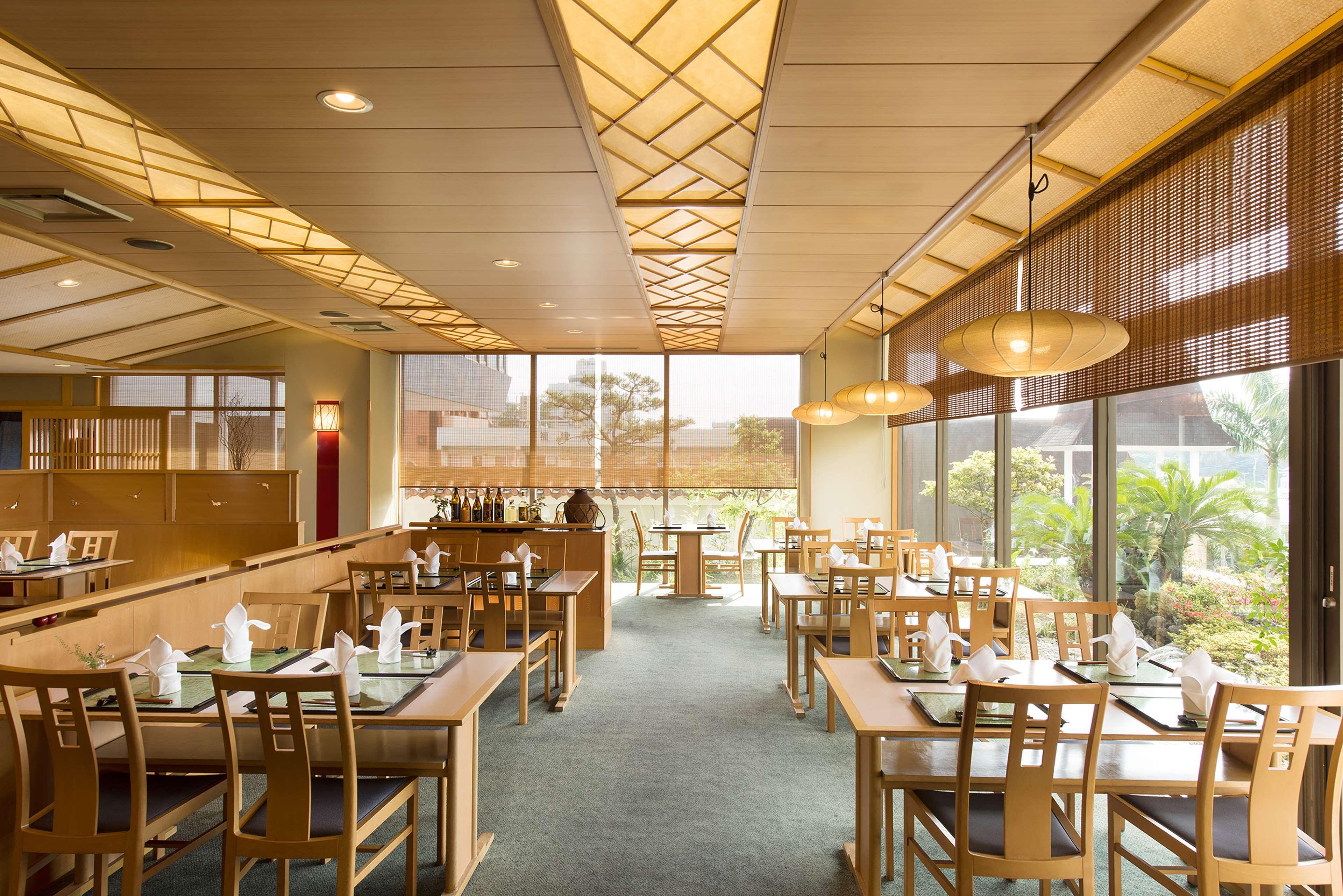 Doubletree By Hilton Naha Shuri Castle Exteriér fotografie