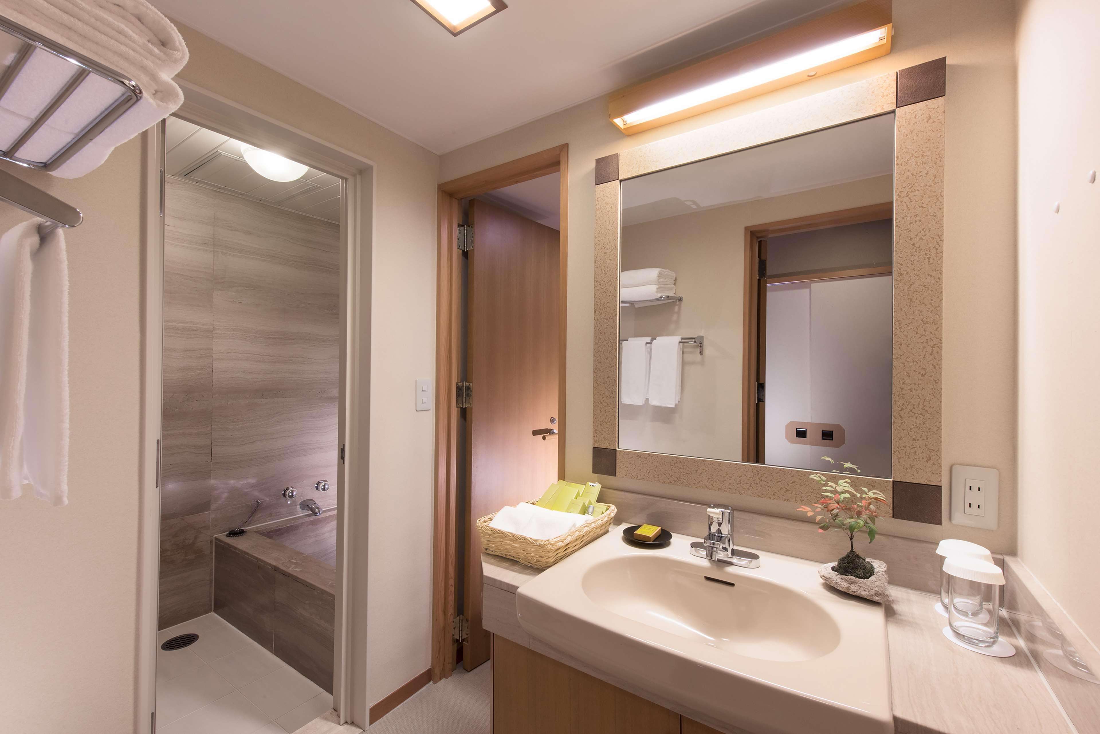 Doubletree By Hilton Naha Shuri Castle Exteriér fotografie