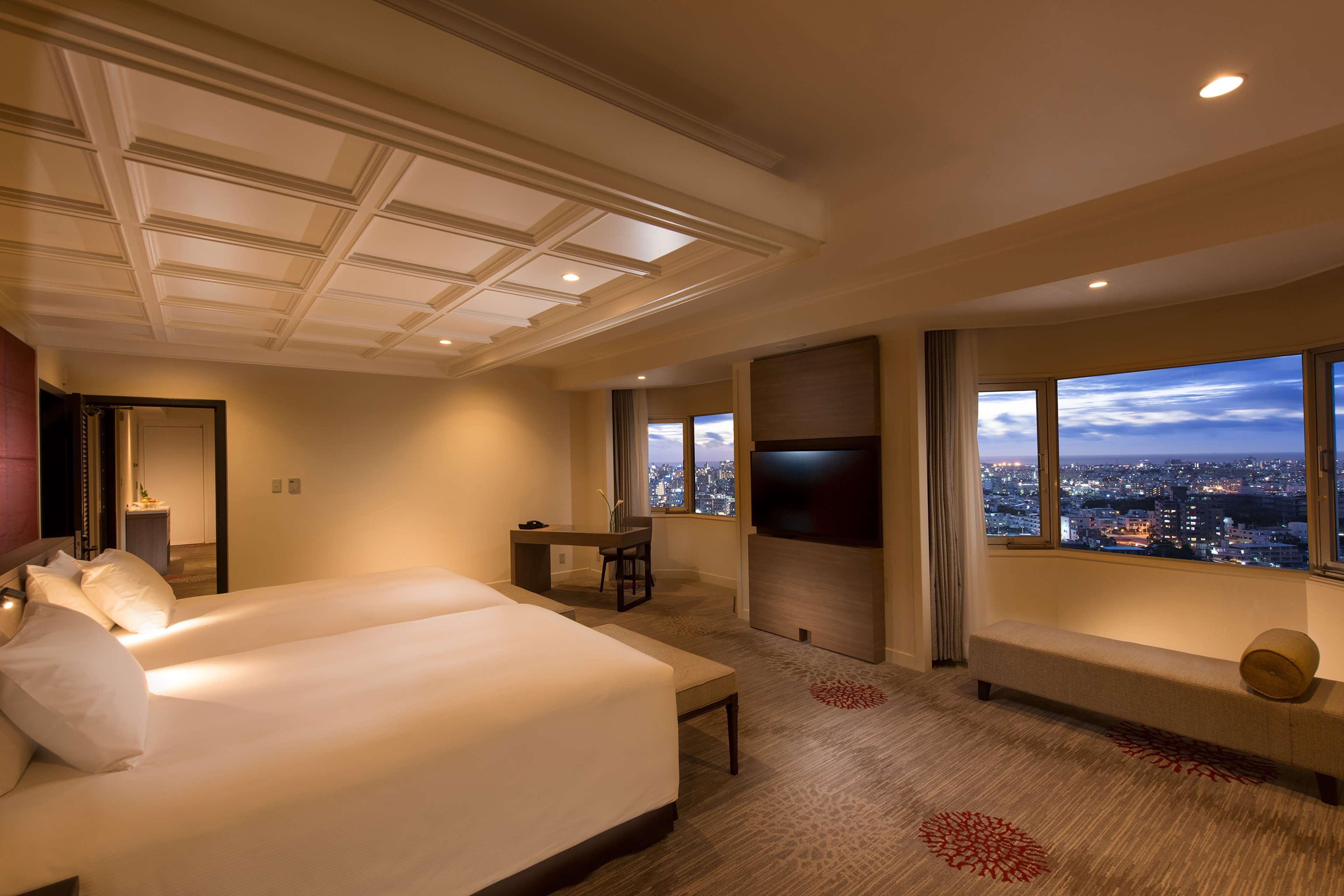Doubletree By Hilton Naha Shuri Castle Exteriér fotografie